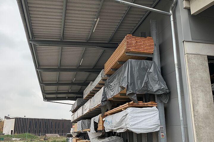 cantilever racking galvanized, with roof