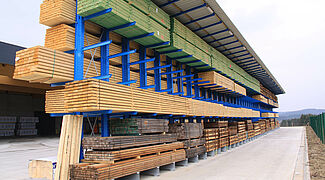 cantilever racking with roof in the timber trade