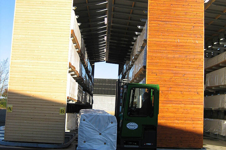 cantilever racking with roof