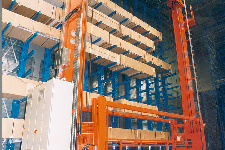 automatic warehouse, stacker crane