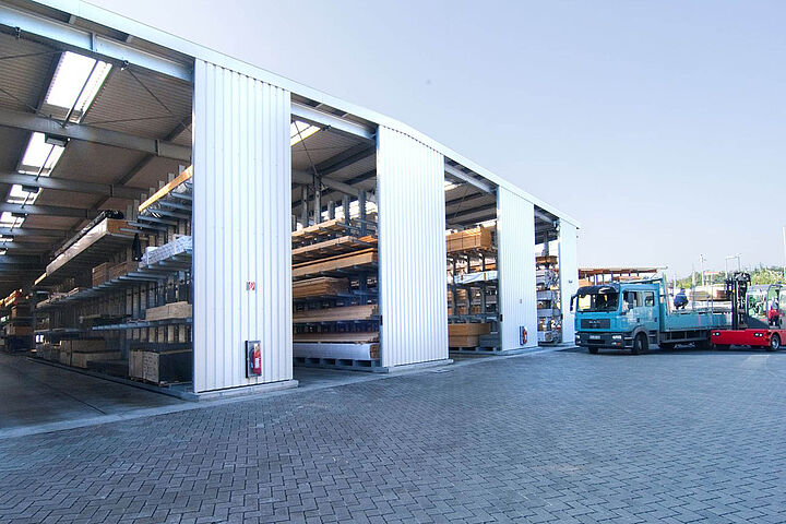 cantilever racking with roof, rack-clad building