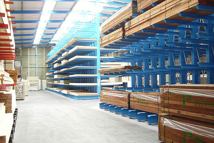 cantilever racking with roof for timber storage