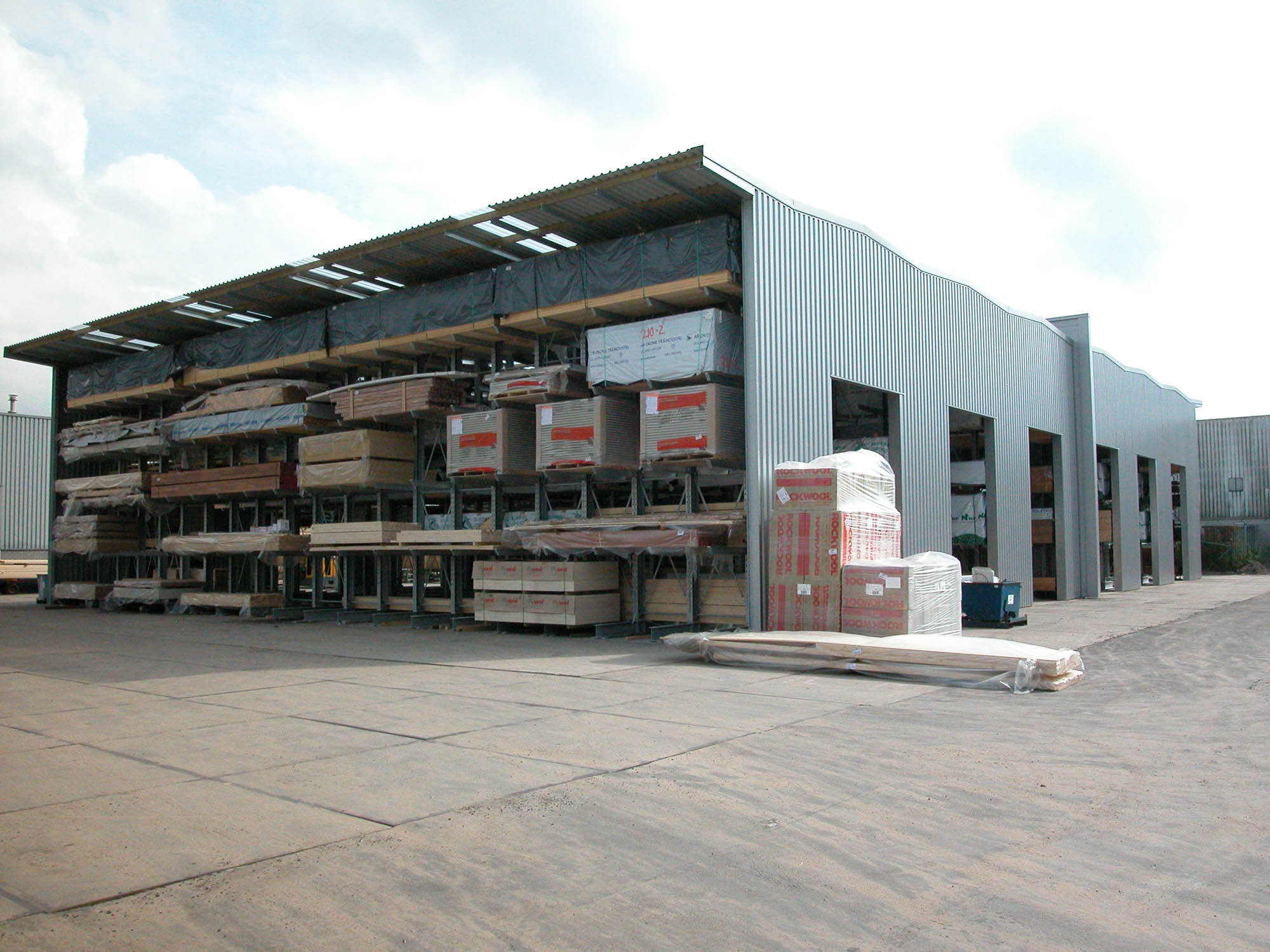 rack clad warehouse cantilever